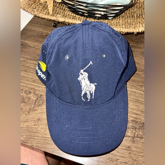 AUTHENTICATED- US Open Ball Crew Cap
Polo Ralph Lauren - Picture 8 of 8